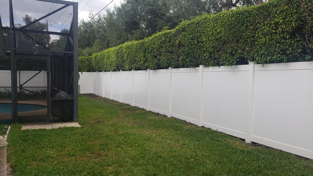 Top PVC Fence Contractors in Amarillo, Texas PVC Fence Installation